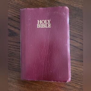 KJV Study Bible 1988 red letter, burgandy